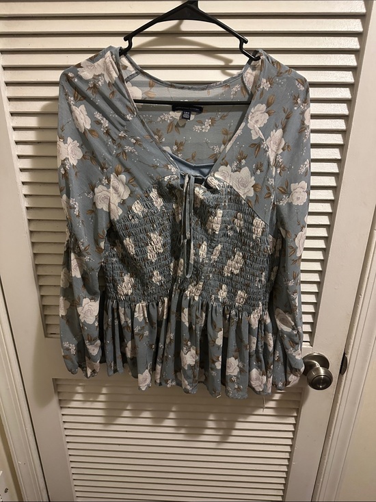 American Eagle Outfitters Tops - American Eagle Outfitters Dusty Blue Floral Smocked Peplum Blouse